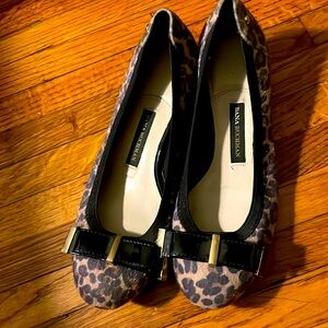 Dana Buckman sz 7 leopard print "Marcy Animal" heels